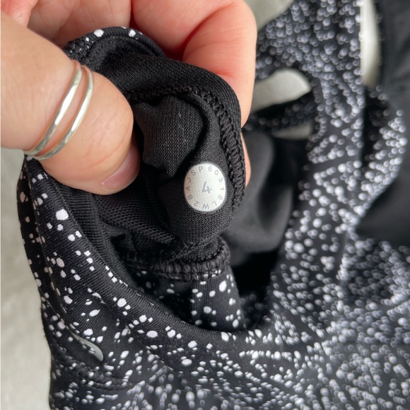 Lululemon Time To Sweat Bra Night View White Black - Picture 3 of 6